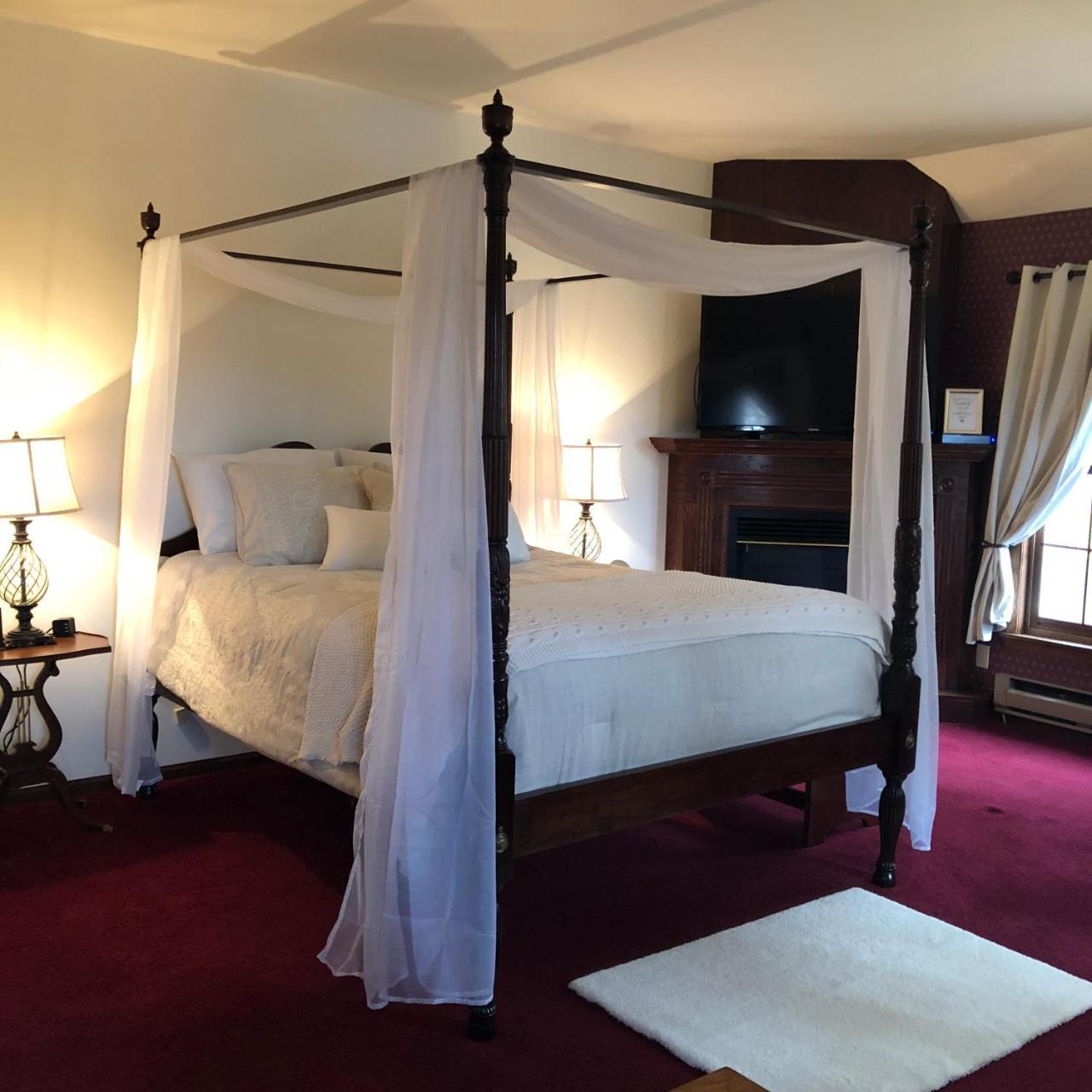 Otter Creek Eau Claire Altoona Bed & Breakfast エクステリア 写真